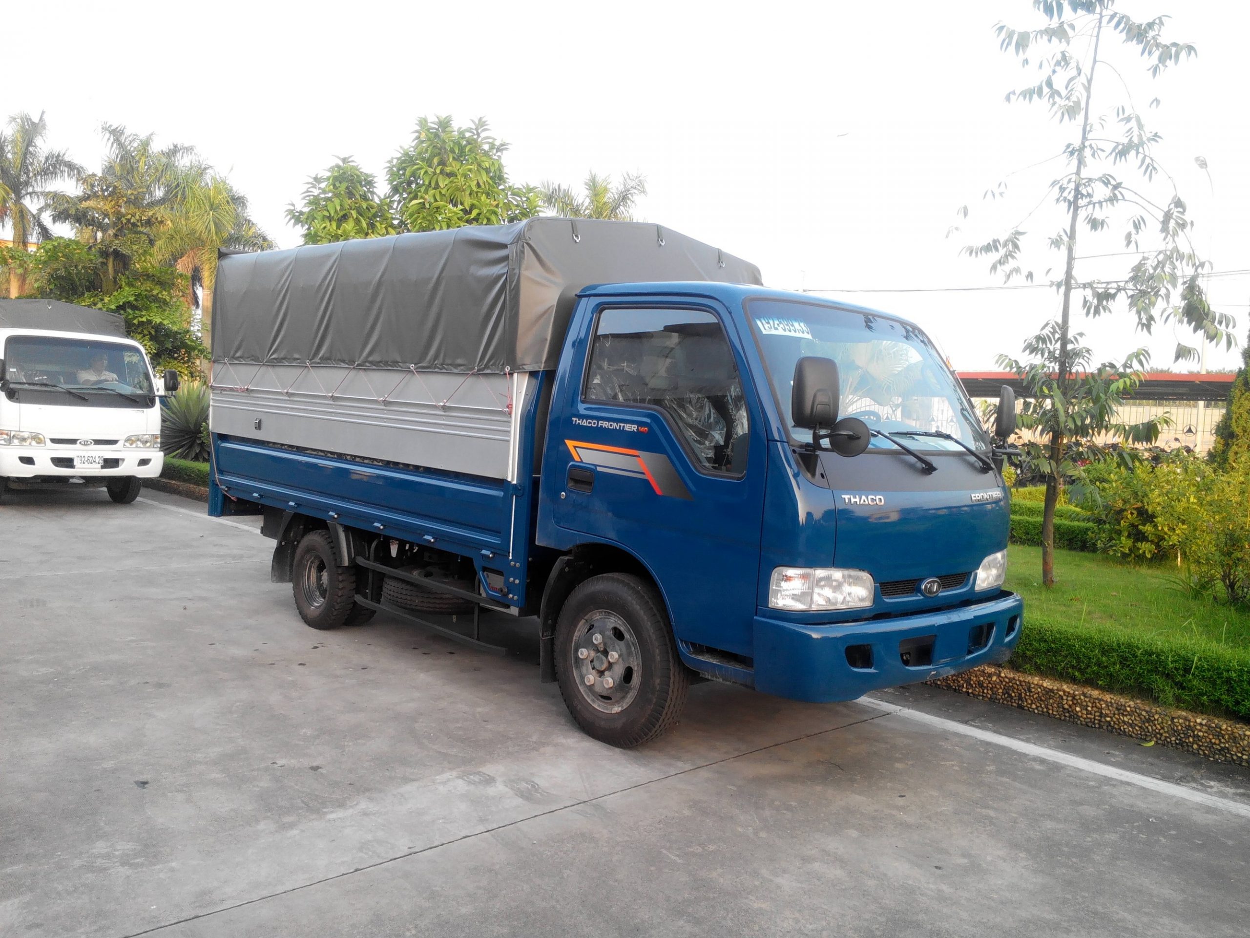 Vận chuyển hàng bằng xe tải 1 tấn
